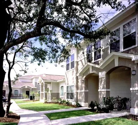 Oak Arbor Townhomes - Photo 17 of 19