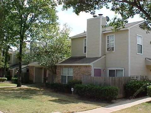 Radford Place Townhomes - Photo 7 of 7