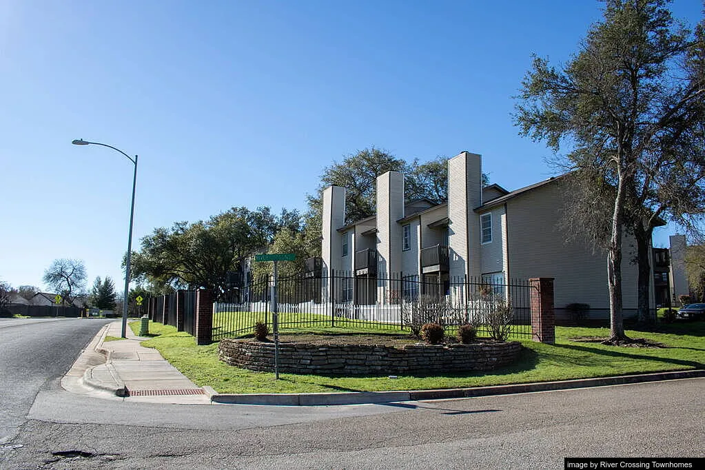 River Crossing Townhomes - Photo 23 of 48