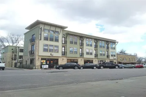 Hickory Street Lofts - Photo 11 of 12