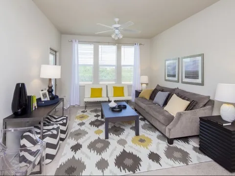 Sienna Pointe - Photo 23 of 26