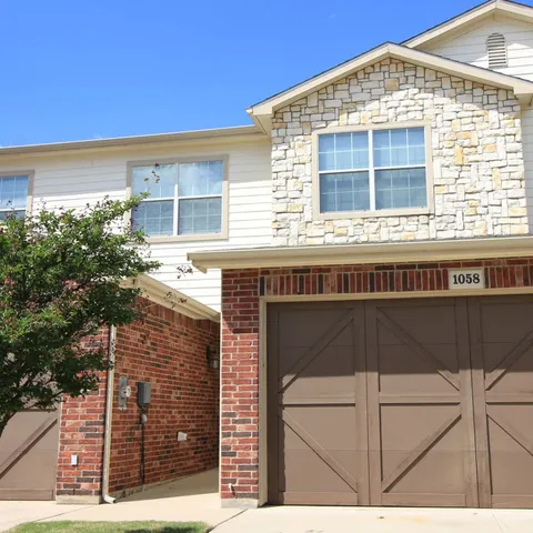 Oaks Estates of Coppell - Photo 2 of 5