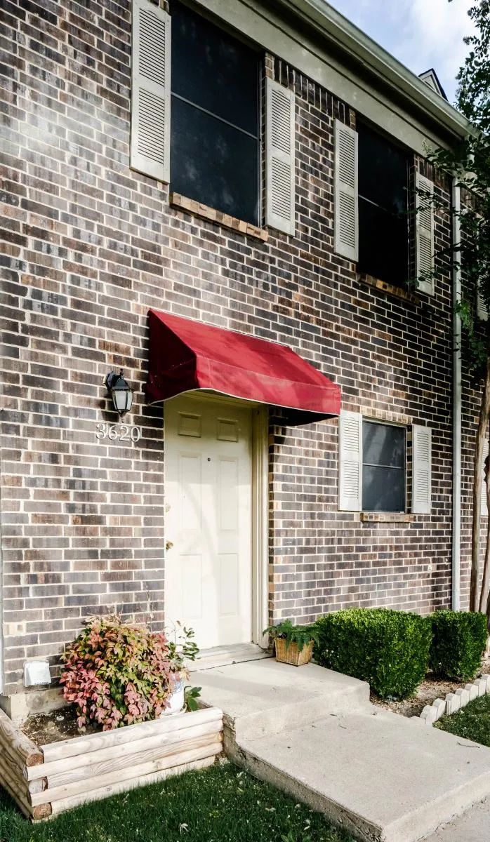 Hulen Park Place Townhomes - Photo 14 of 40