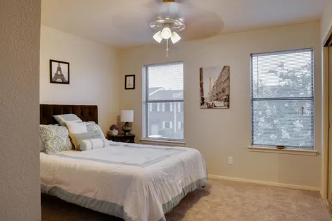 Hulen Park Place Townhomes - Photo 36 of 40