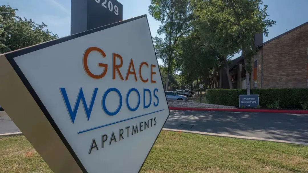 Grace Woods - Photo 14 of 35