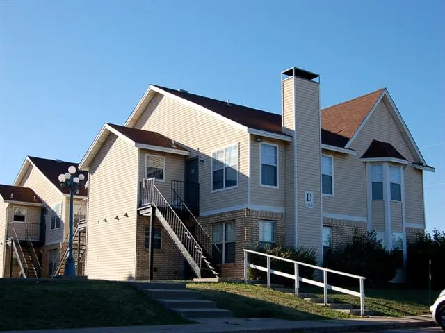 Carriage House - Photo 4 of 8