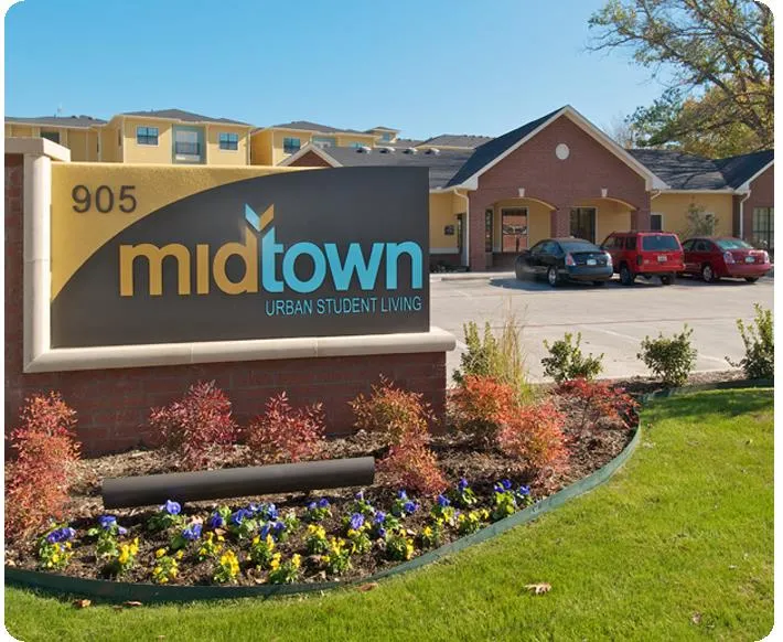 Midtown 905 - 24