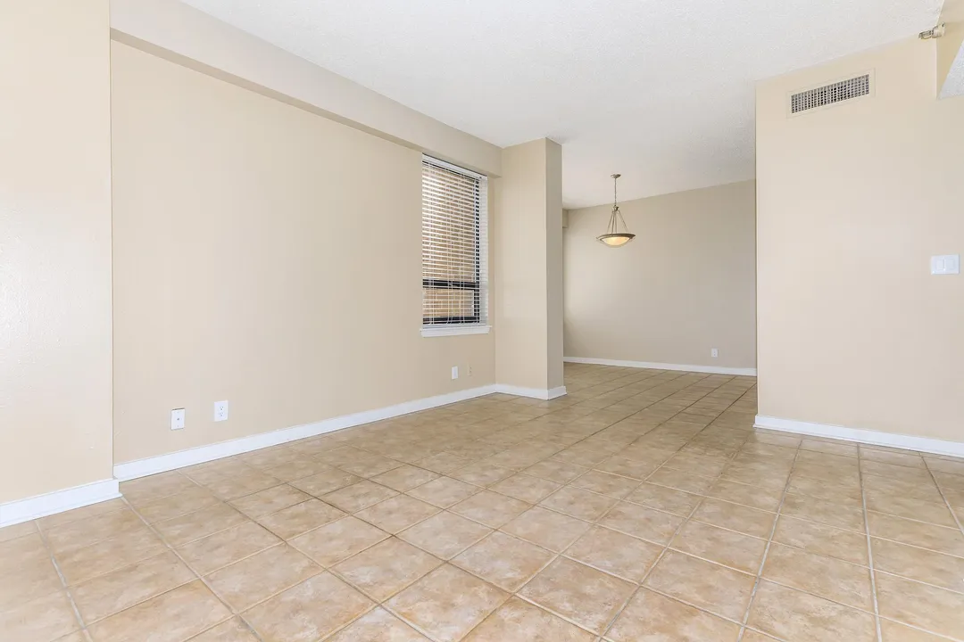 Enclave at 1550 - Photo 2 of 43