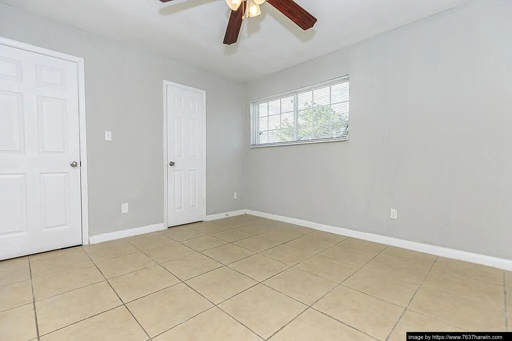 7637 Harwin - Photo 6 of 27