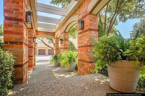 Verandah at Valley Ranch - Photo 14 of 37