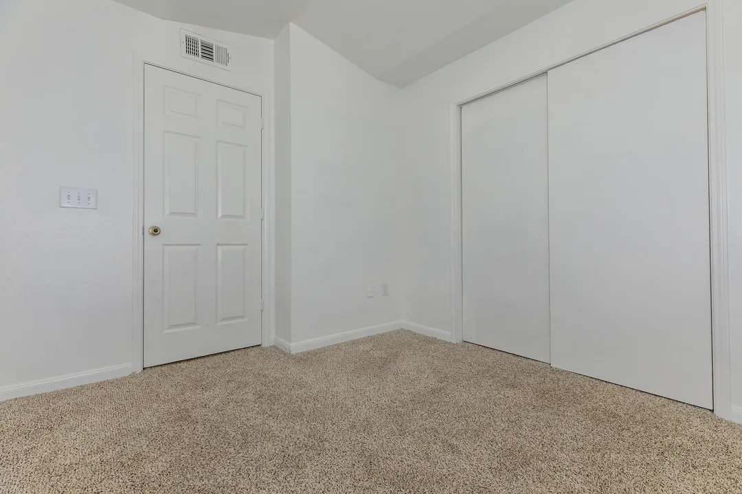 Sovereign Townhomes - Photo 26 of 48