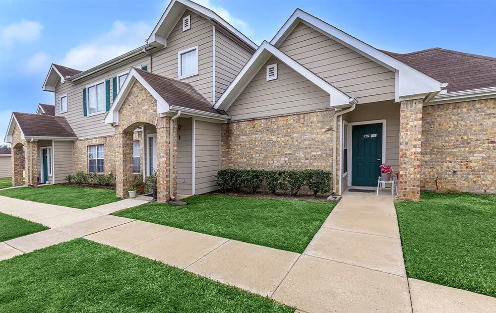 Town Park Townhomes - Photo 24 of 39