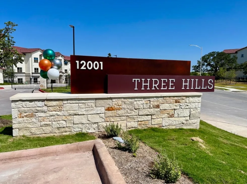 Three Hills - 20