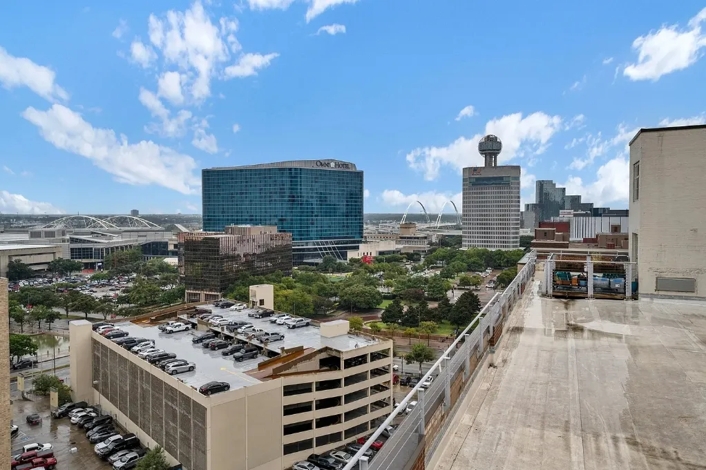 Soco Urban Lofts - Photo 8 of 32