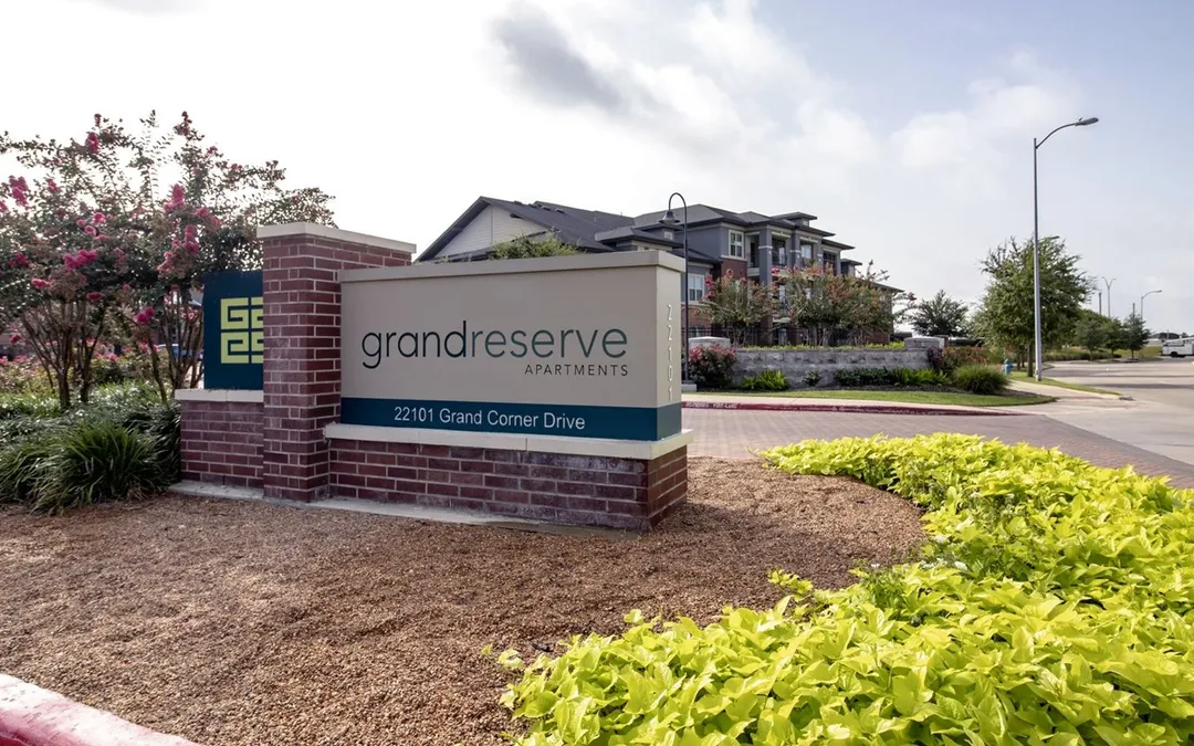 Grand Reserve - 32