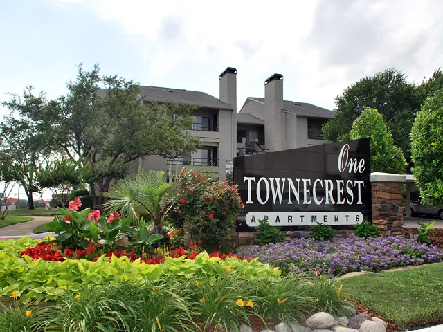 One Townecrest - Photo 25 of 47