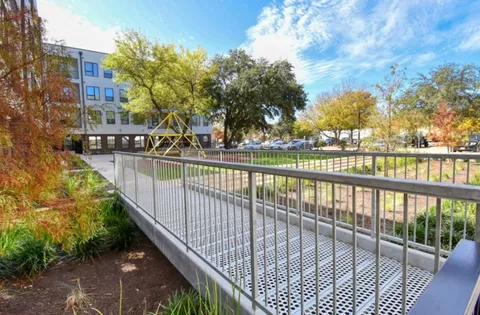 Pathways at Chalmers Courts East - Photo 4 of 15