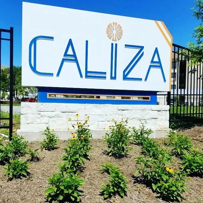 Caliza - Photo 16 of 43