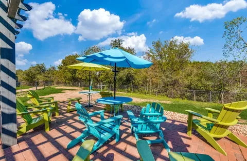 Cliffs at Barton Creek - Photo 23 of 40