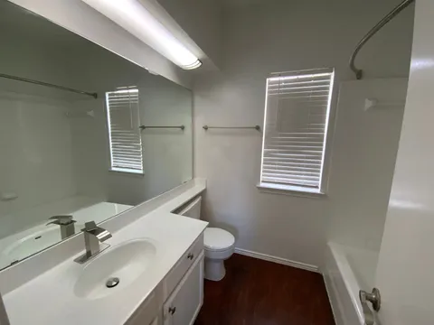 Dalewood Townhomes - Photo 23 of 32