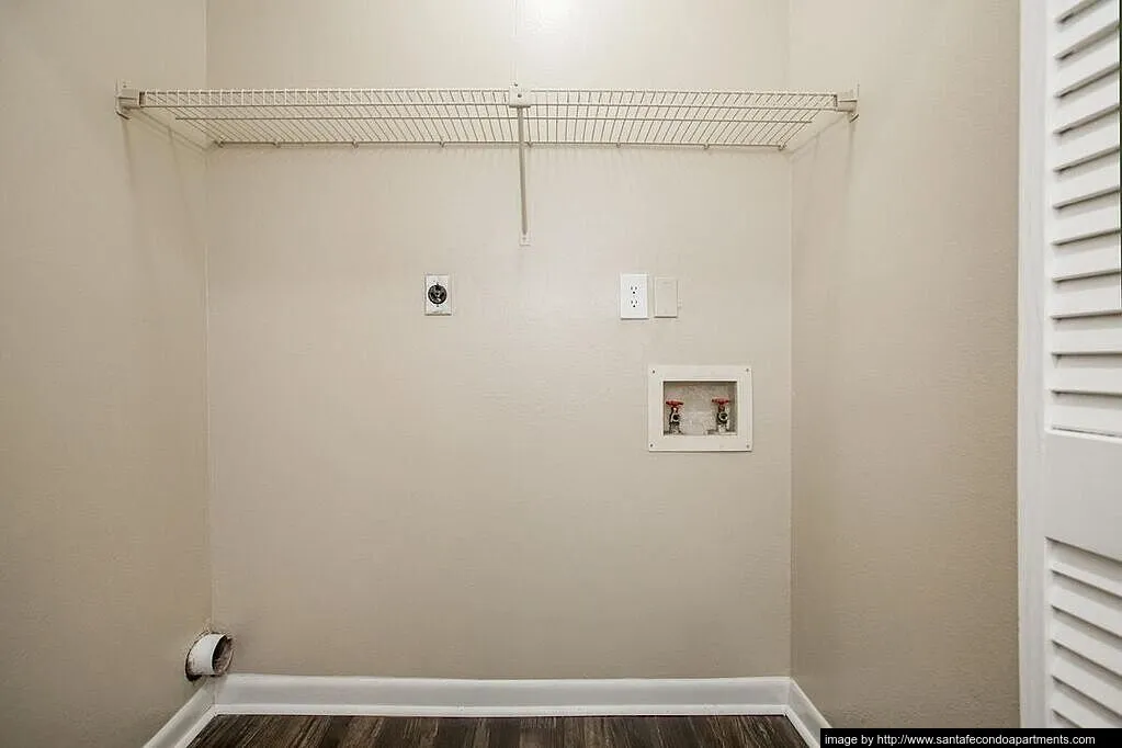 Santa Fe Condo's - Photo 20 of 41