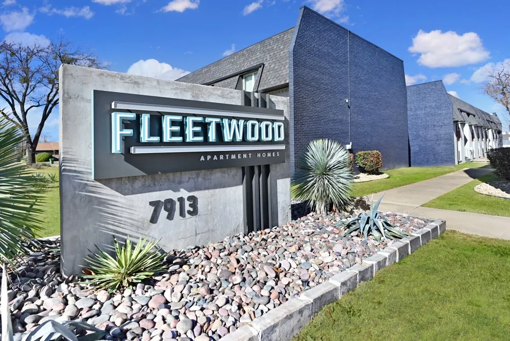 Fleetwood - Photo 1 of 22