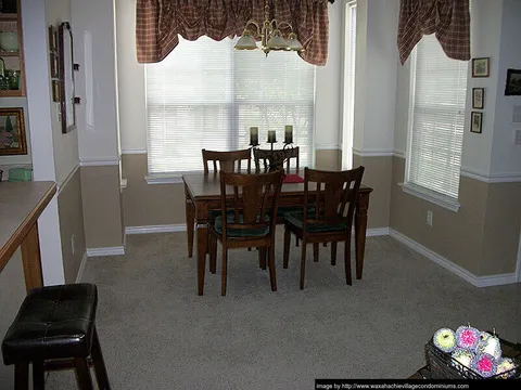 Waxahachie Village - Photo 2 of 25