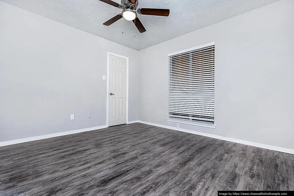 Estrella Apartment Homes - Photo 17 of 33