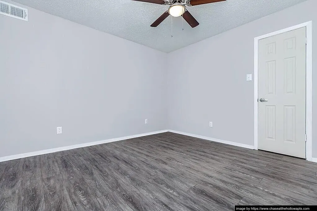 Estrella Apartment Homes - Photo 18 of 33