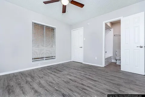 Estrella Apartment Homes - Photo 16 of 33