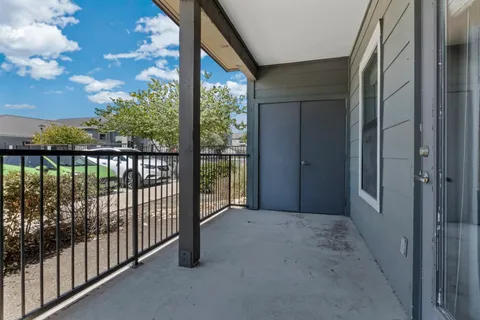 Verandas at Alamo Ranch - Photo 22 of 63