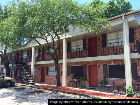 French Quarter Residence - Photo 5 of 6