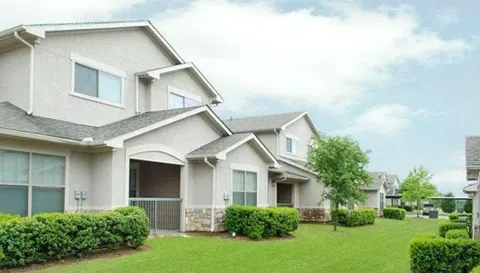 Hickory Trace Townhomes - Photo 24 of 30