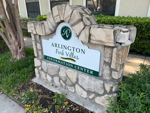 Arlington Park Villas - Photo 16 of 36