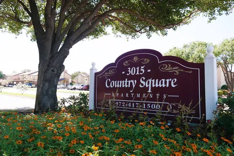 Country Square - Photo 17 of 22