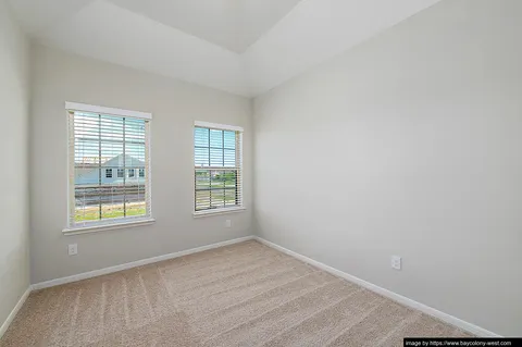 Pointe West Bay Colony - Photo 11 of 27