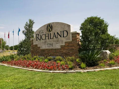 Richland - Photo 19 of 25