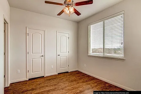 Star Ranch Townhomes - Photo 11 of 12