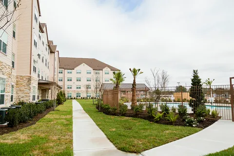 Stonebrook Senior Residences - Photo 8 of 11